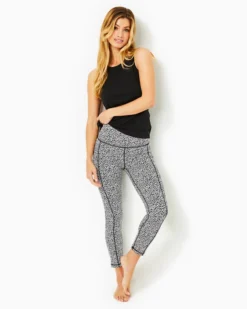 UPF 50+ Luxletic 24" Weekender High Rise Midi Legging -Lilly Pulitzer Shop 013566 onyxtwistedupactivejacquard a3 sf